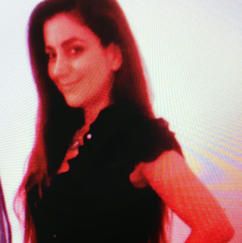 Meet your Posher, Anaida